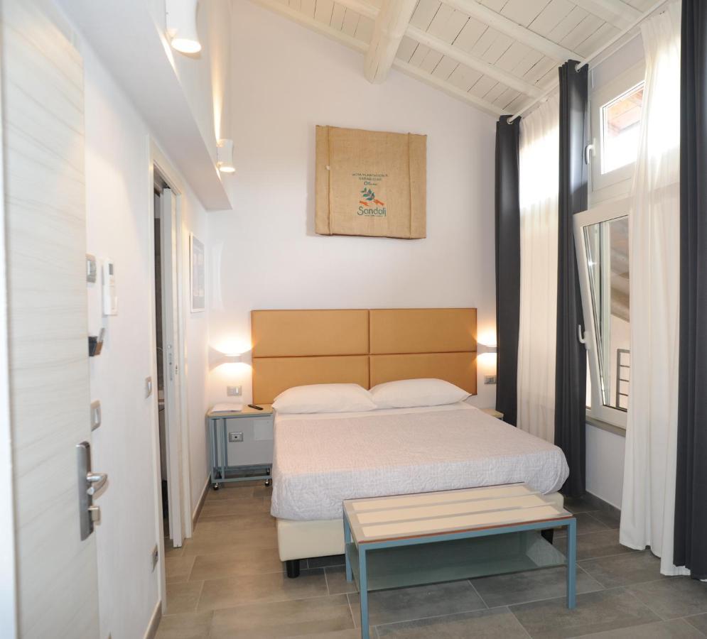 ホテル Tlcafe Hospitality San Secondo Parmense エクステリア 写真
