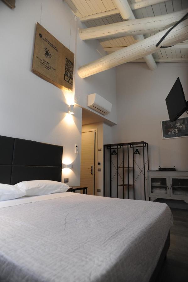 ホテル Tlcafe Hospitality San Secondo Parmense エクステリア 写真